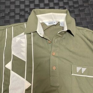 Milo Vintage dad polo size medium with band at the bottom.